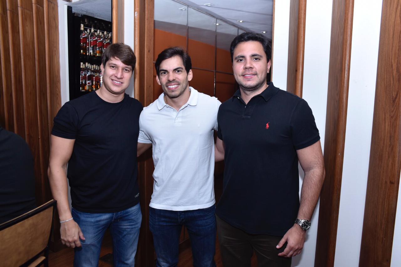  João Macedo, Paulo Henrique e Rodrigo Martins                    