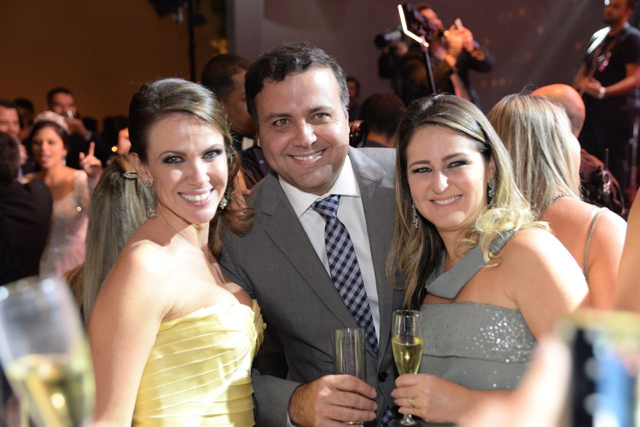 Renata Sarmento, Jaime e Patricia Villas Boas 