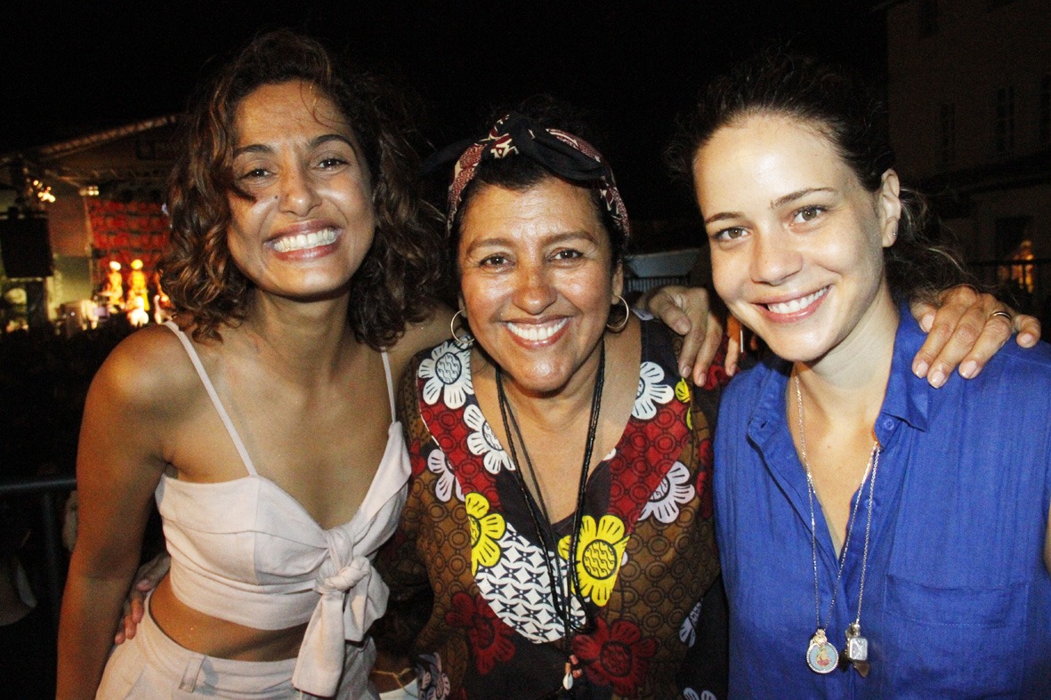  Camila Pitanga, Regina Casé e Leandra Leal      