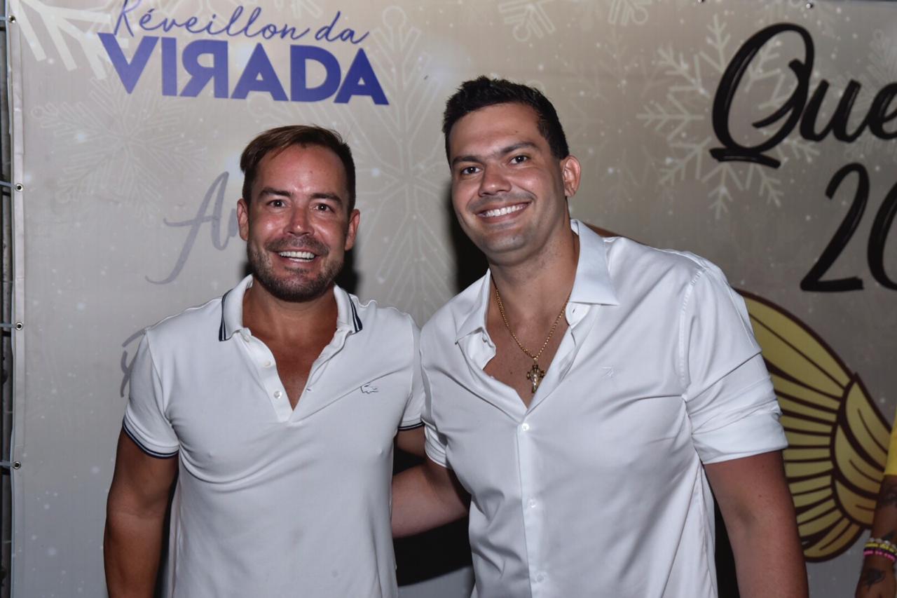  Rodrigo Palhares e Rafael Freitas                     