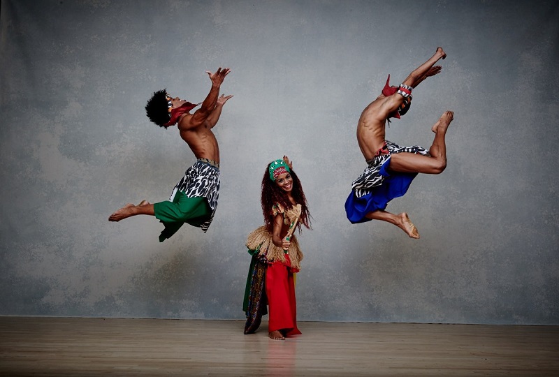  Balé Folclórico da Bahia faz apresentação especial em Camaçari 