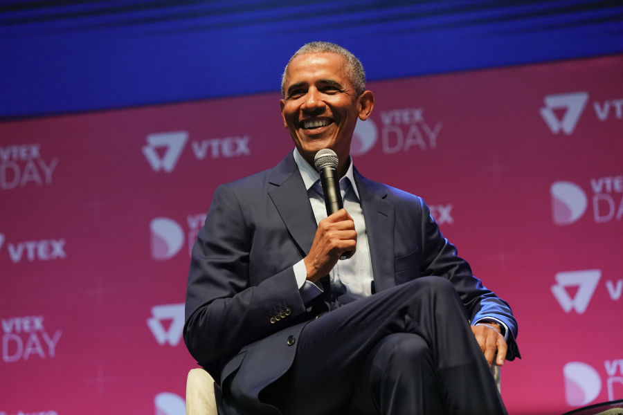  "A educação é a chave do sucesso", diz Barack Obama em palestra no Brasil 