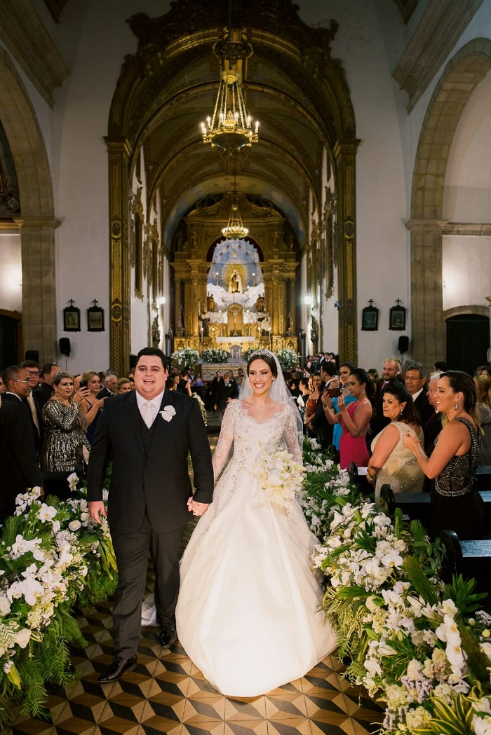 Cheyenne Cunha e Vinicius De Lucca se casaram no Convento do Carmo
