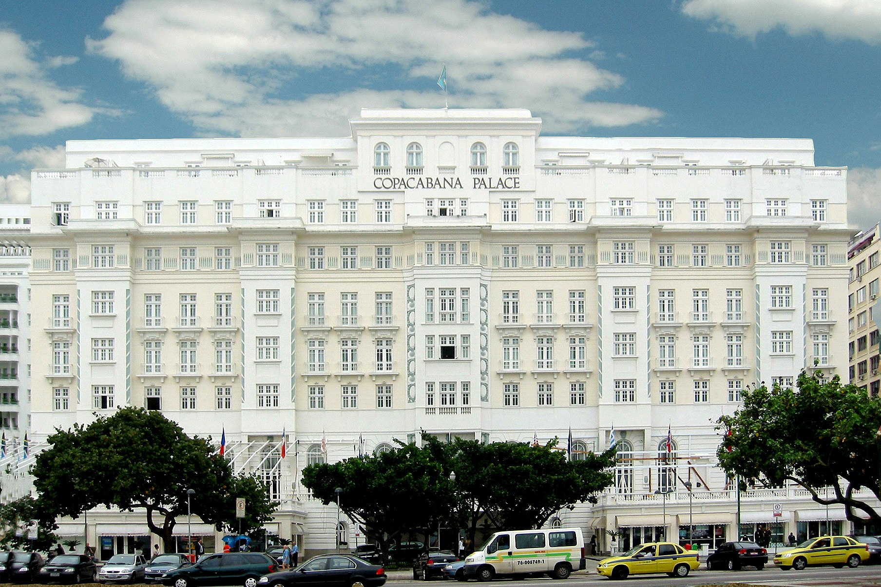  Louis Vuitton compra Copacabana Palace