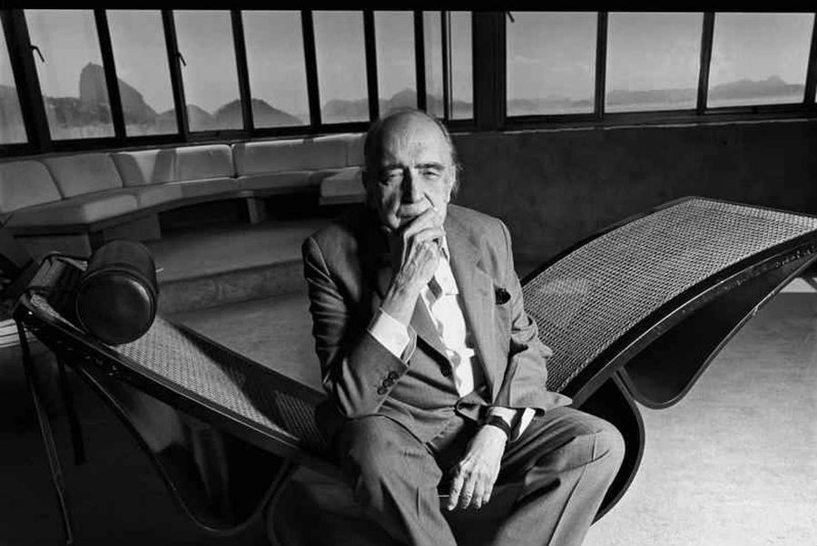Exposição celebra os 110 anos de nascimento de Oscar Niemeyer