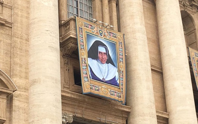 Saiba o passo a passo de como será a canonização de Irmã Dulce