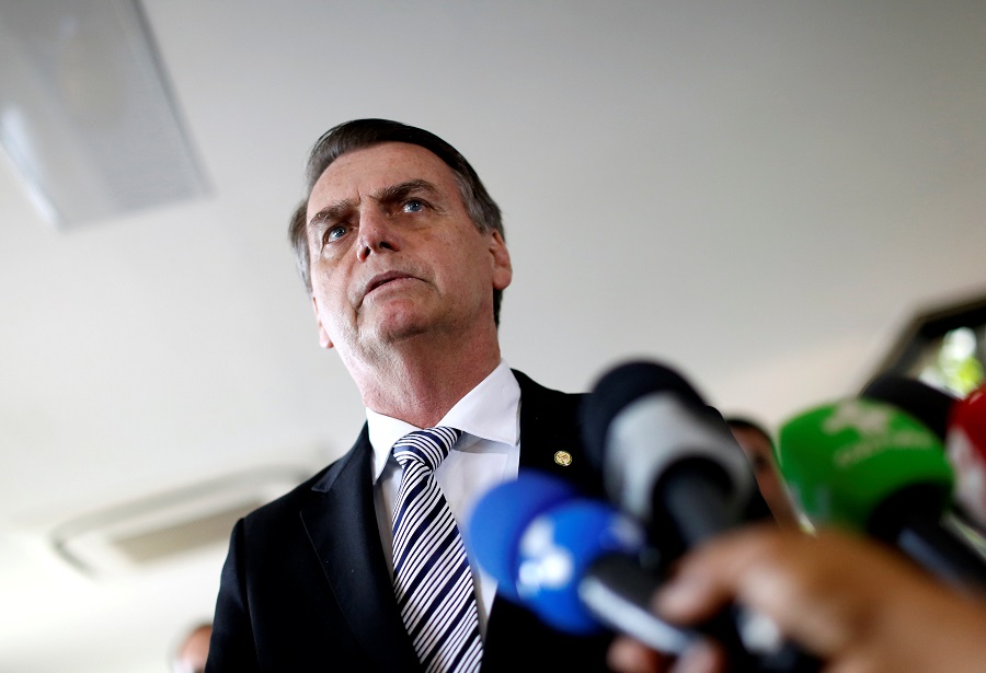 Bolsonaro: 'Cubano que quiser pedir asilo aqui, vai ter'