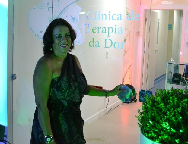 Juliana Badaró vai comemorar seu aniversário com feijoada das boas