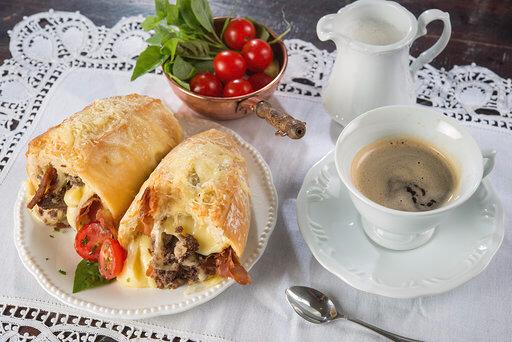 Leonila Café lança novo espaço voltado para pães e café da manhã  