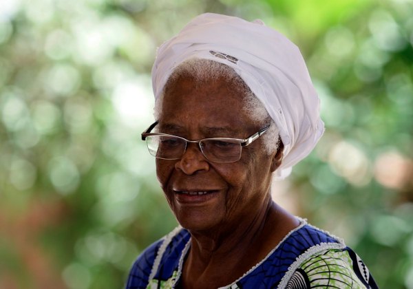 Aos 92 anos, Mãe Stella de Oxóssi é internada no Hospital da Bahia