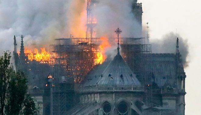 Catedral de Notre Dame receberá doação de US$ 5 milhões da Disney