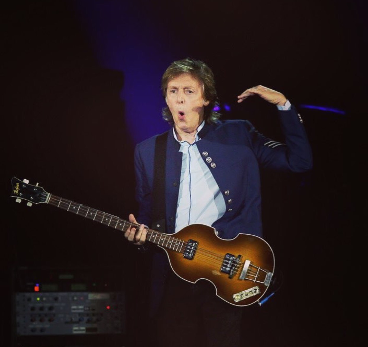 Paul McCartney durante show na Fonte Nova: “E aí, Salvador? Beleza?”