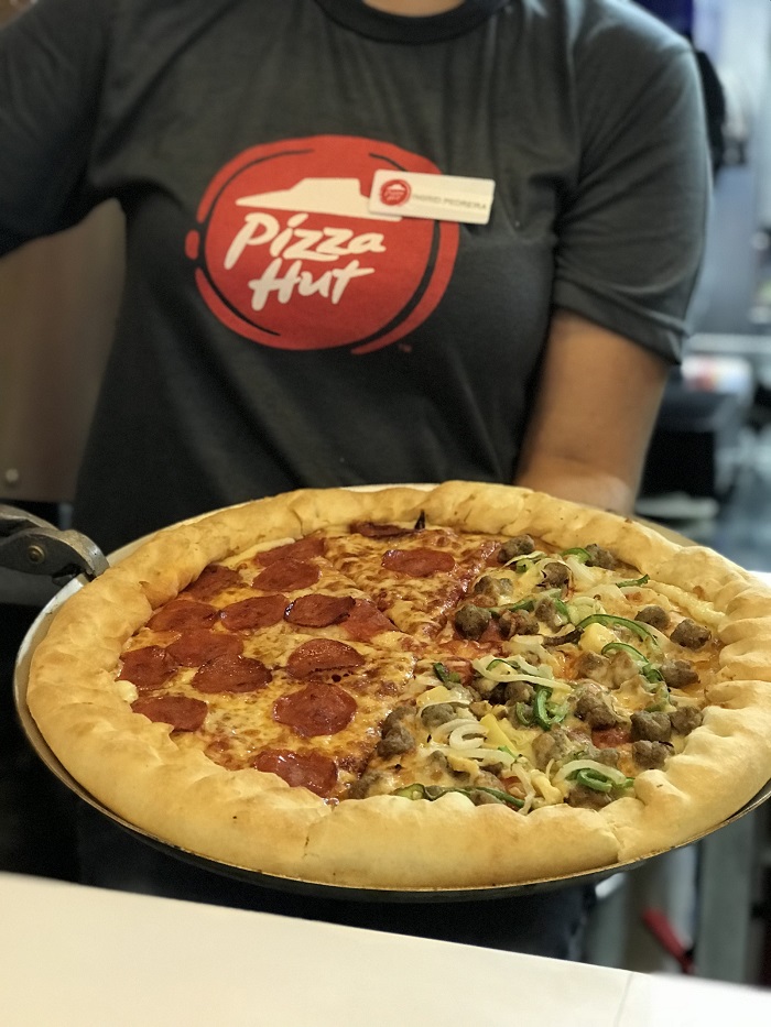 Pizza Hut celebra primeiro mês de operação no Salvador Norte Shopping