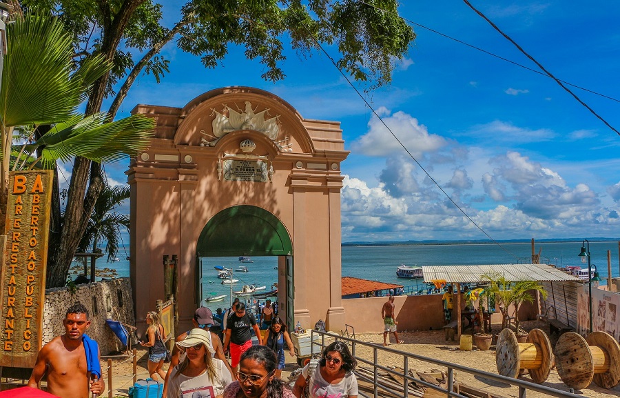 Turistas e moradores de Morro de SP são beneficiados com 16 obras oriundas de recursos da tarifa única