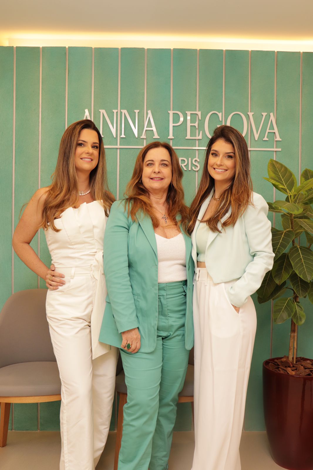 Juliana, Soraia e Marina Oliveira    