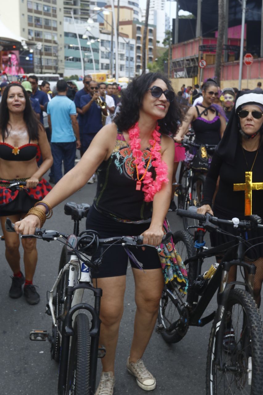 Ciclistas invadiram o pré-Carnaval de Salvador  