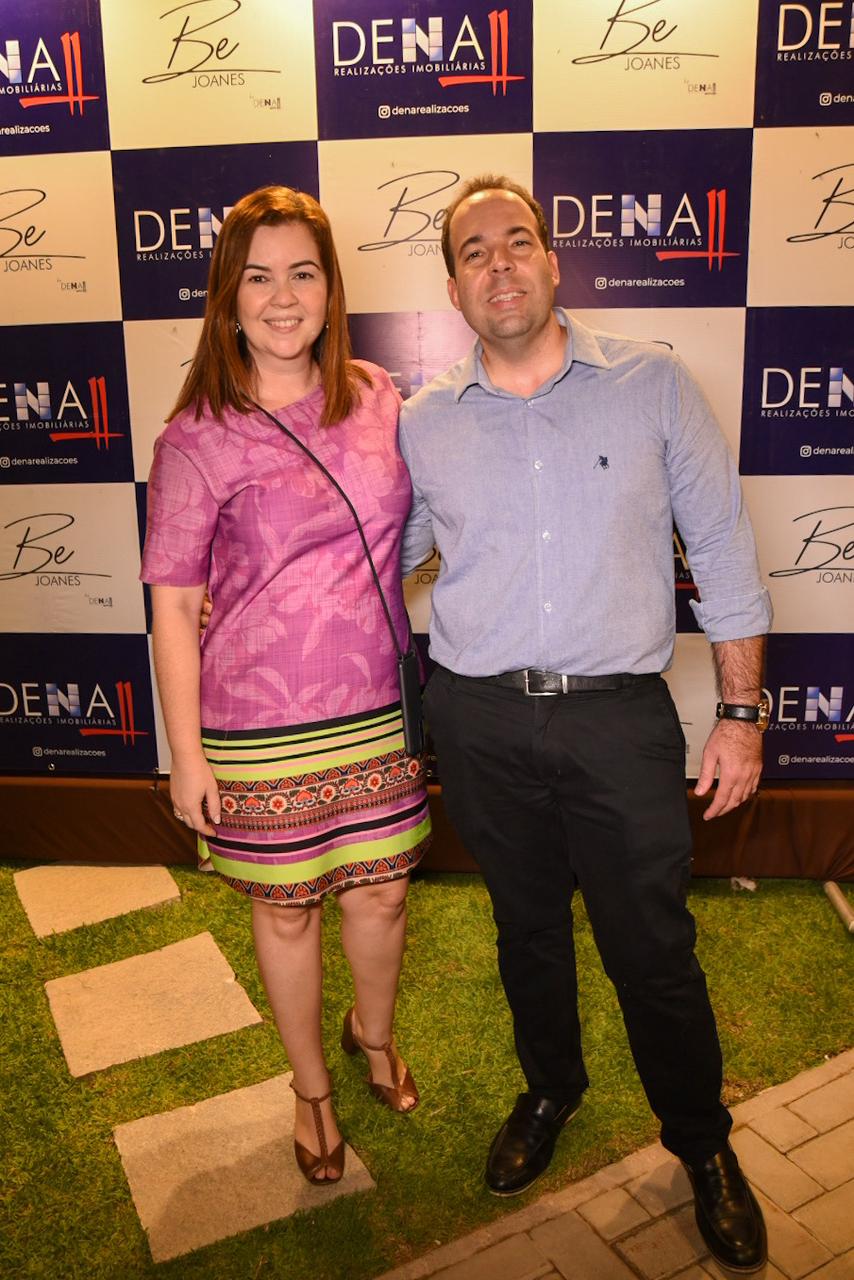 Larissa Pereira e Carlos Gouveia                    