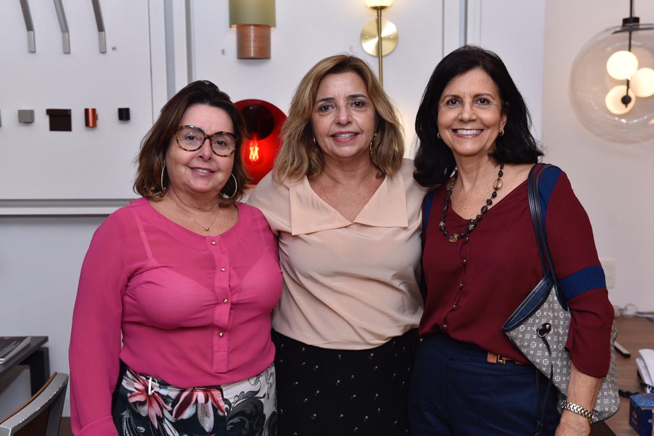 Anamélia Batista, Marilda Menezes e Eliana Lyra      