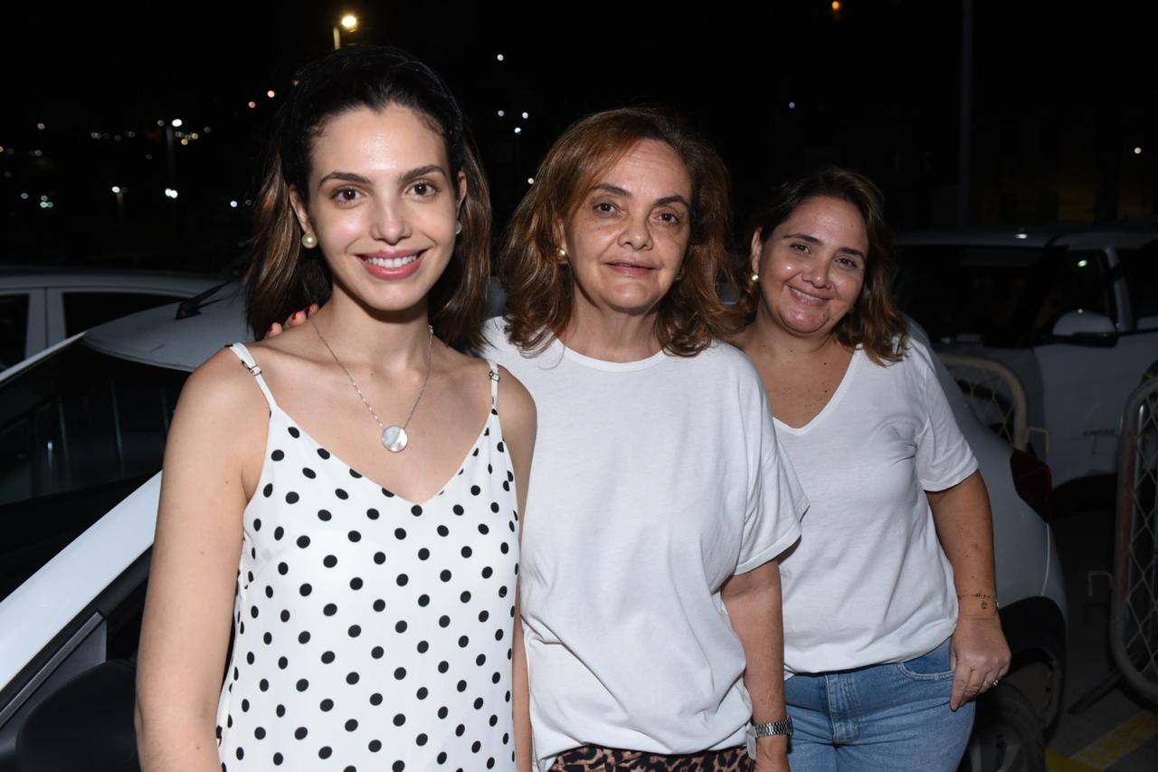 Maria Landeiro, Dôra Landeiro e Ana Trocoli             