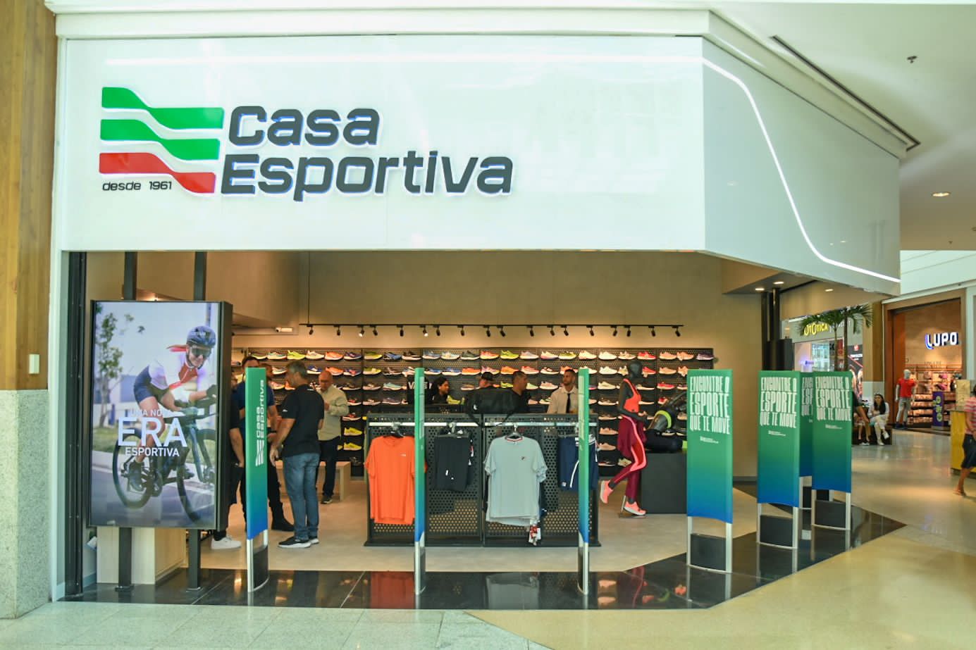 Giro de fotos: Casa Esportiva inaugura loja no Salvador Shopping e chega a  14 unidades no Nordeste
