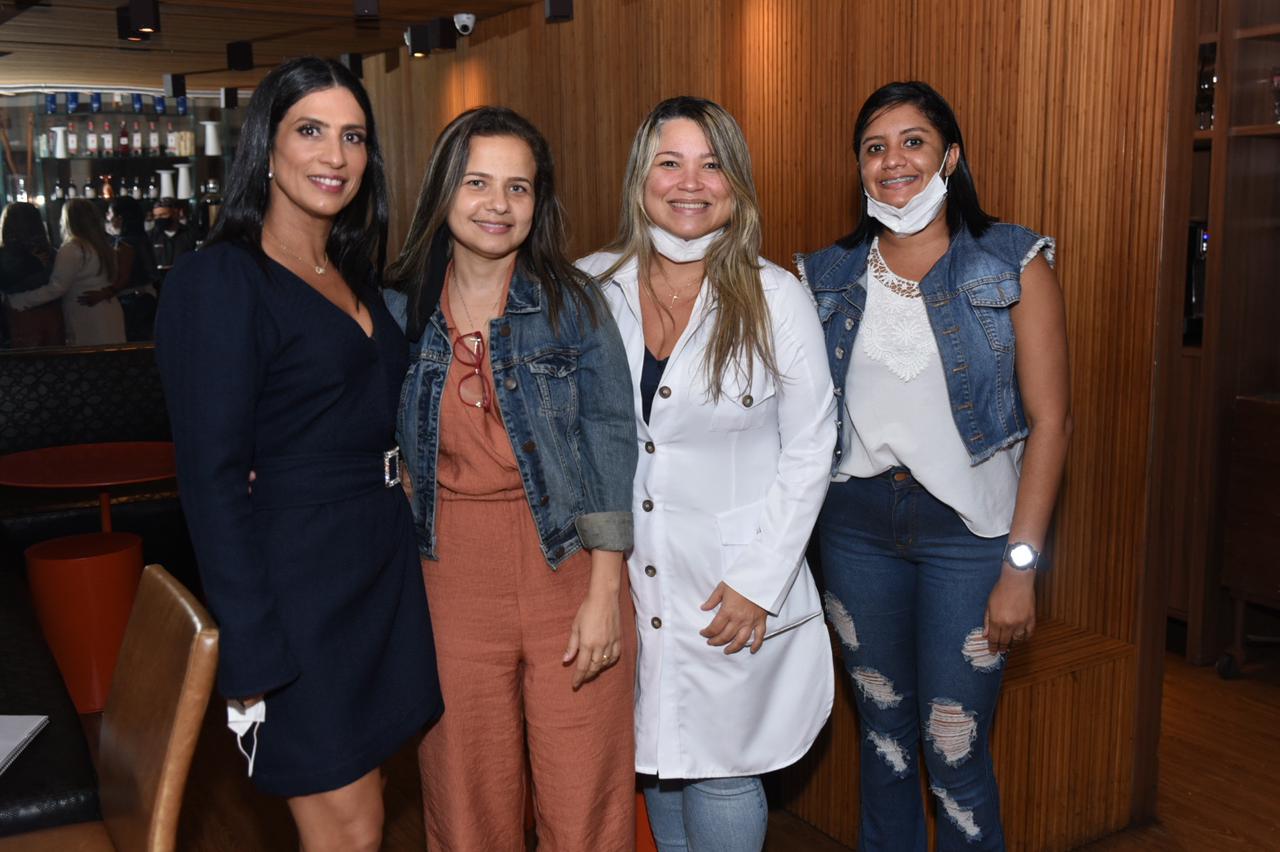 Karine Queiroz, Fabrizia Dias, Rita Baião e Talícia Figueiredo           