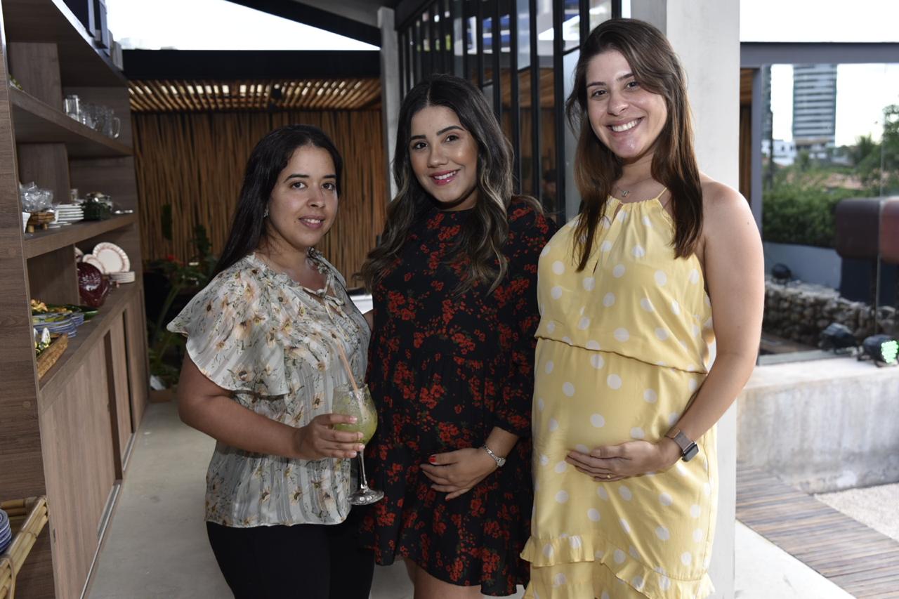 Juliana Valverde, Indira Mendes e Daniela Gatto     