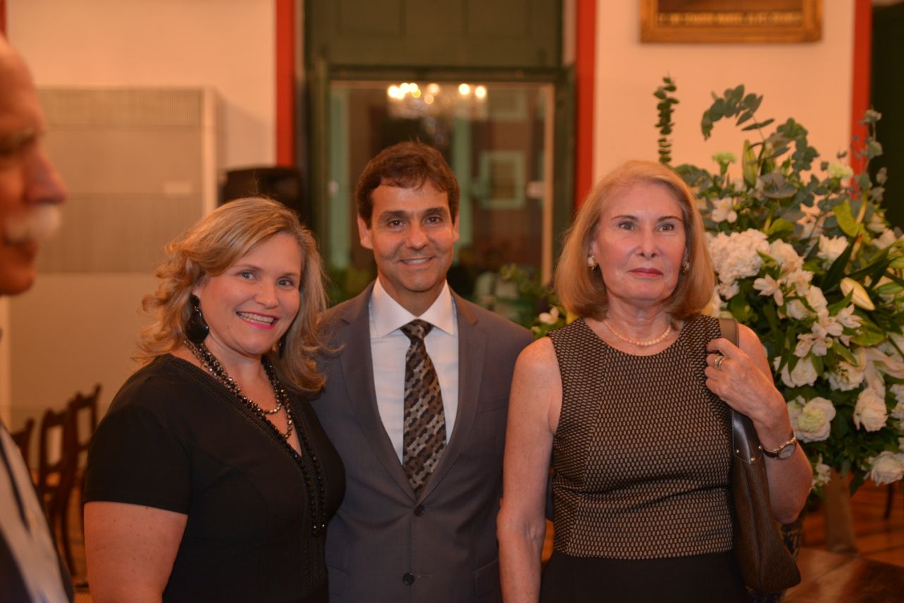  Consuelo Alban, Claudio Cunha e heliana Diniz         