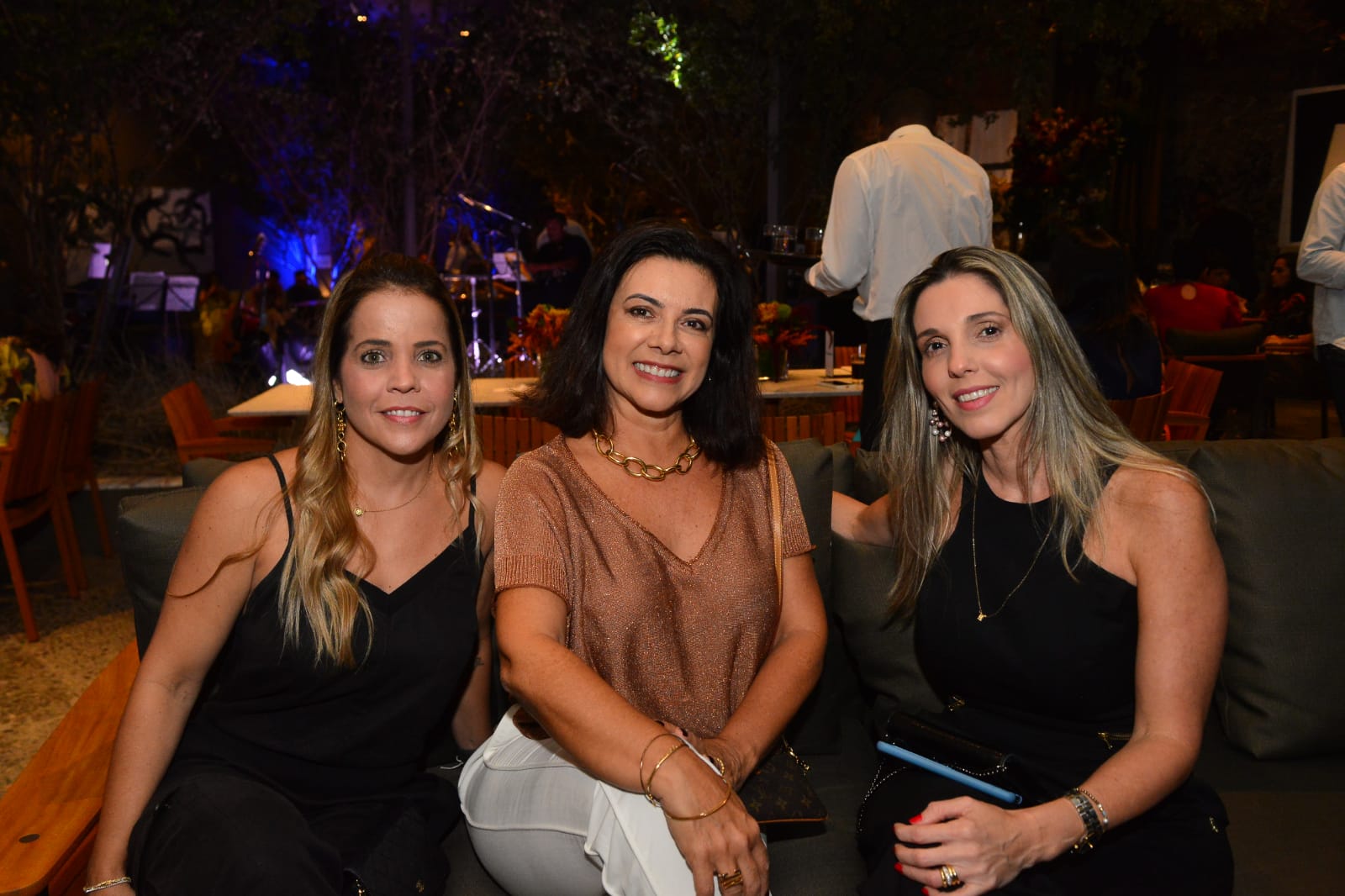 Maria Gordilho, Monique Oliveira e Ana Maria Gomes              