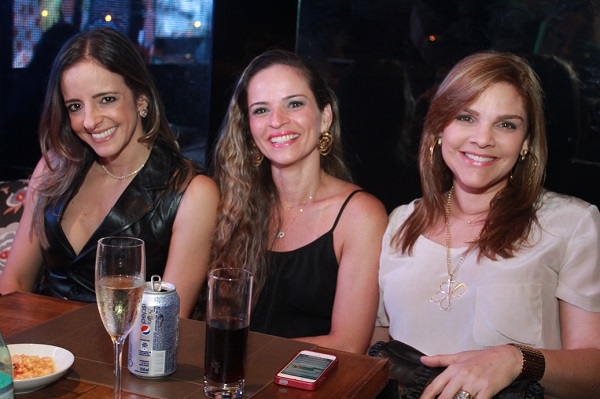 ... Sandy Najar, Isabela Almeida e Andrea Mendonça... 