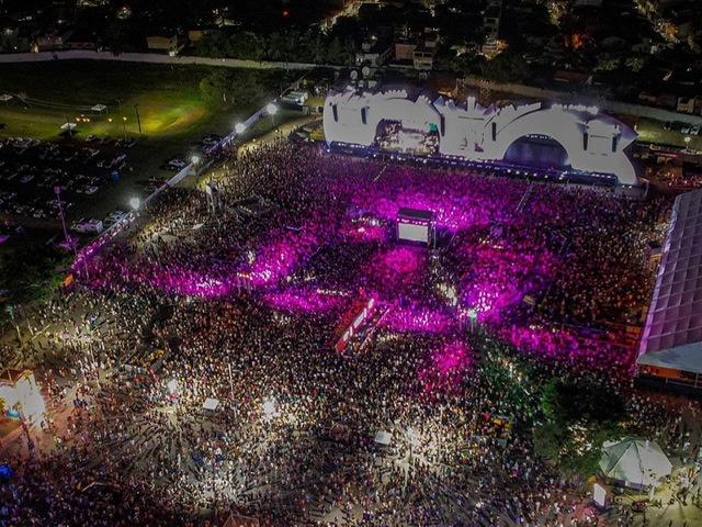Giro de fotos: Confira como foi a segunda e última noite do Festival de Verão Salvador