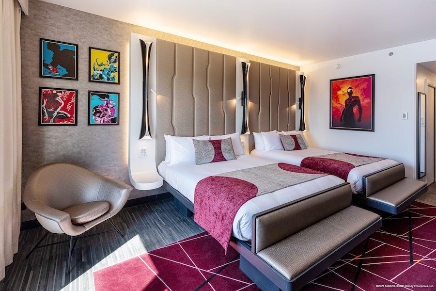 Disneyland Paris prepara reabertura com o primeiro hotel Marvel do mundo