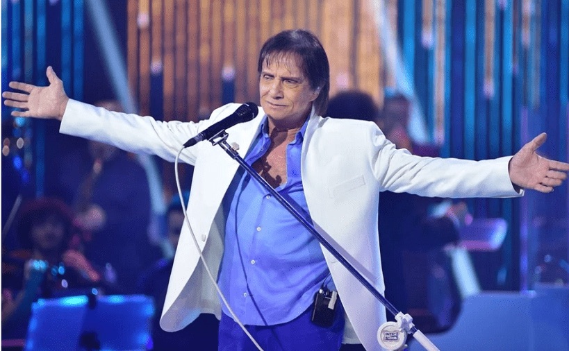 82 years of the King!  From a connection with Irmã Dulce to a duet with Gal, remember the singer's connections with Bahia