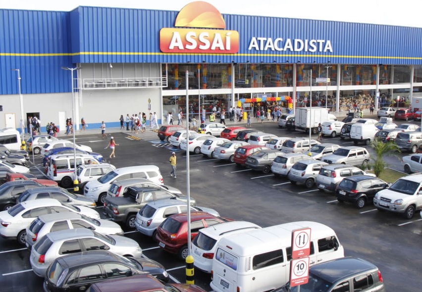 Assaí fecha contrato para venda e locação de cinco imóveis por R$ 364 milhões