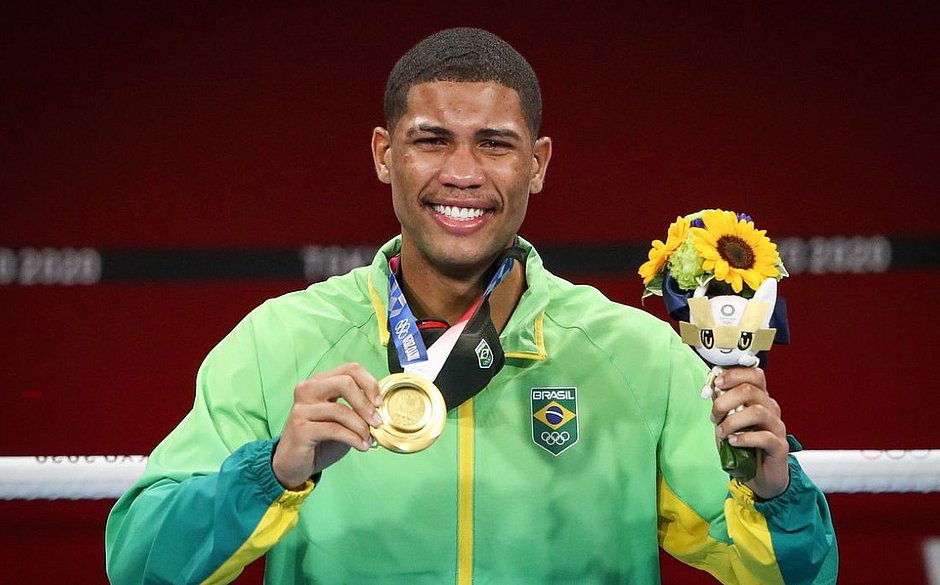 Campeão olímpico, baiano Hebert Conceição estreia no boxe profissional
