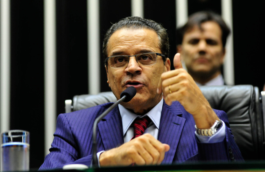 Henrique Alves “ chega lá” e assume cargo de ministro do Turismo