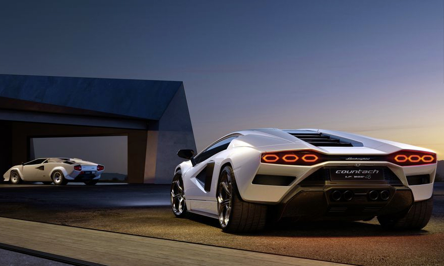 Countach, modelo histórico da Lamborghini, é relançado em versão híbrida. Veja como ficou