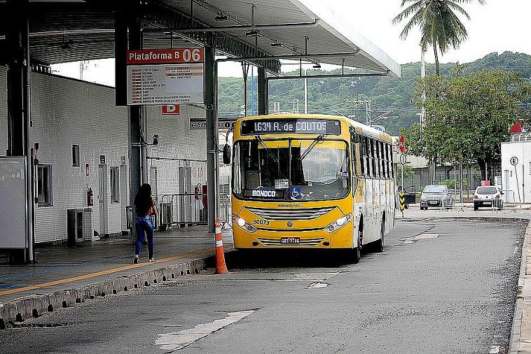 Sem subsídio federal, passagem de ônibus pode ser reajustada a partir de junho em Salvador