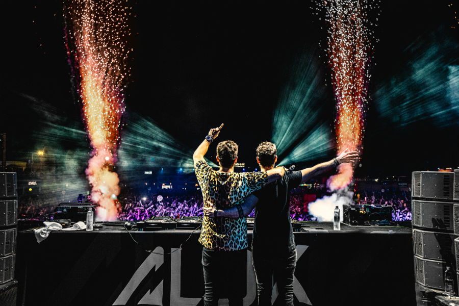DJs Alok e Bhaskar lançam novo single em parceria