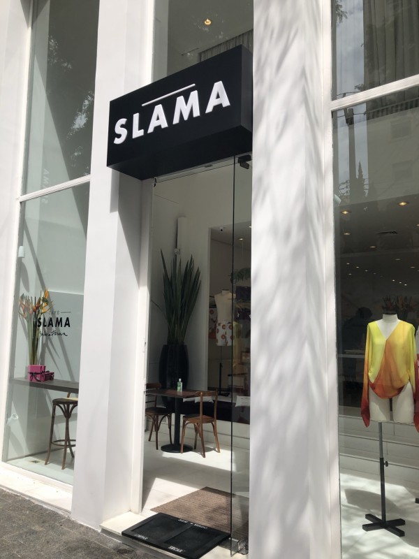 Amir Slama inaugura loja conceito em São Paulo