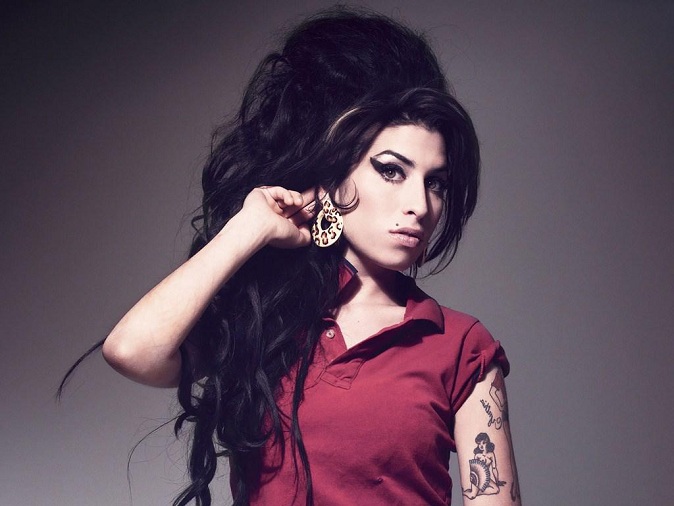 Confira “Find My Love”, inédita de Amy Winehouse com o rapper Nas