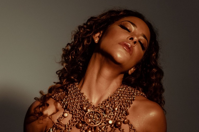 Ana Mametto lança álbum em celebração à cultura afro-brasileira