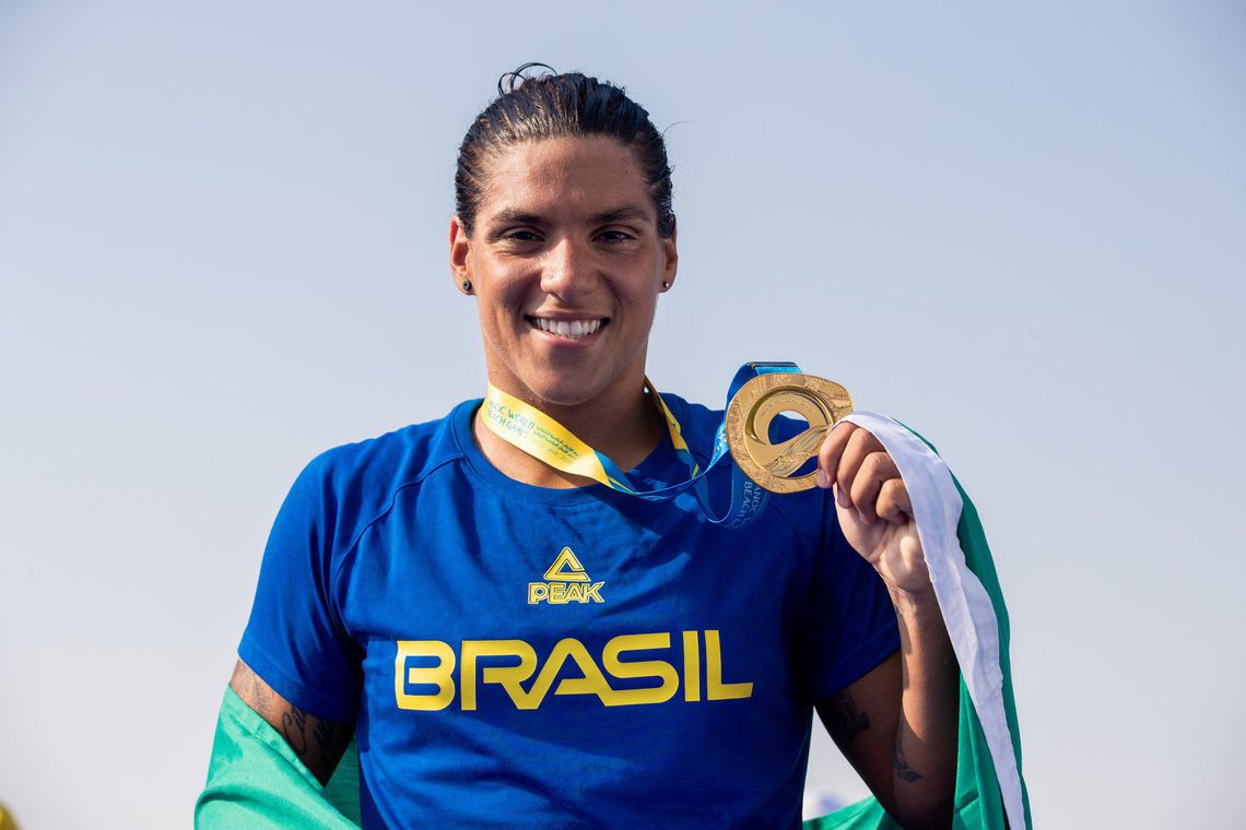 Ana Marcela é eleita melhor nadadora de águas abertas do mundo