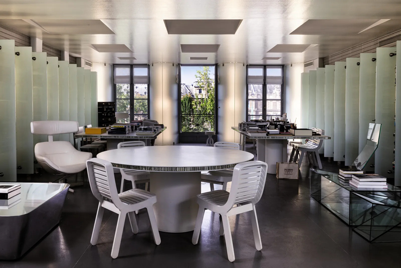 Apartamento futurista do estilista Karl Lagerfeld em Paris vai à leilão; veja fotos