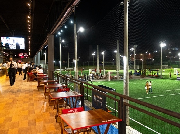 Complexo esportivo Arena Parque Santiago inaugura restaurante, bar e salão de eventos em Salvador; veja como ficou 