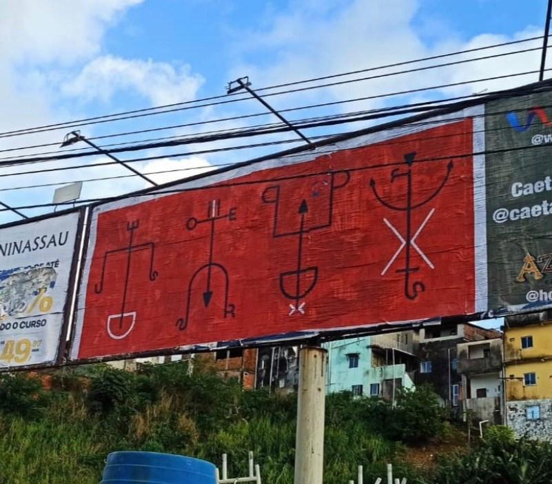 Artistas invadem as ruas de Salvador e fazem exposição em placas de outdoor