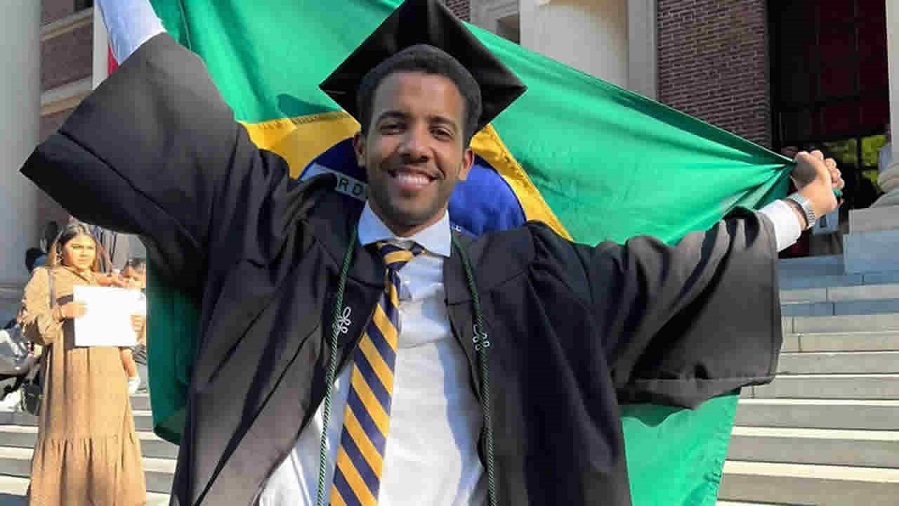 Mineiro é o primeiro estudante brasileiro negro a se formar em Harvard