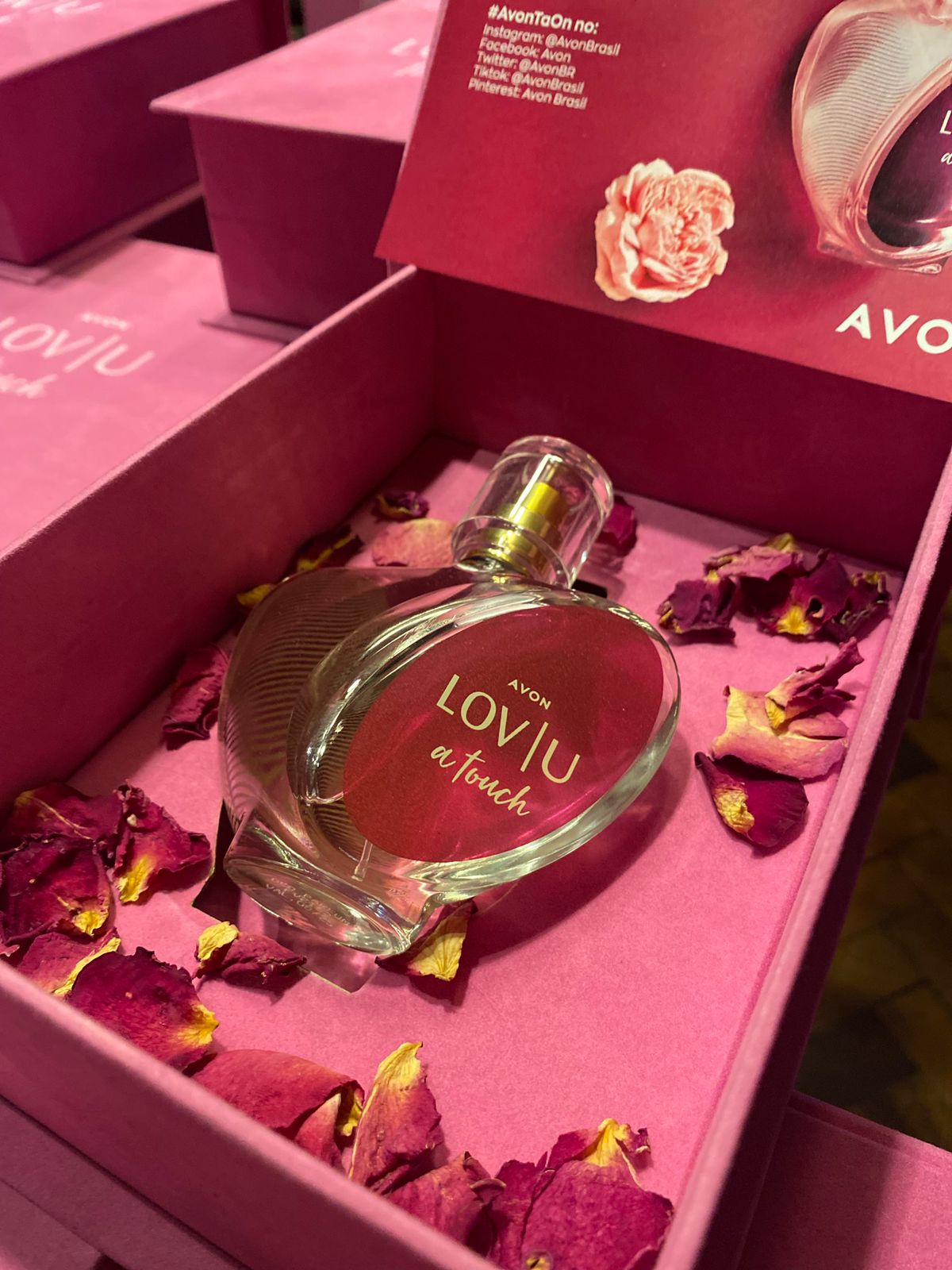 Avon lança nova fragrância com evento exclusivo em Salvador