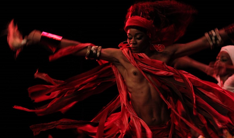 Balé Folclórico da Bahia embarca em turnê pela América do Norte