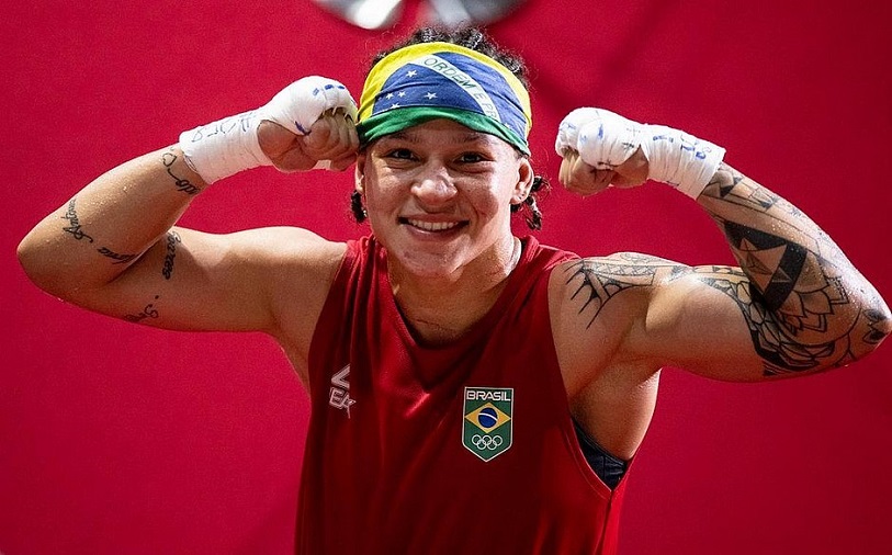 Baiana Beatriz Ferreira estreia no boxe profissional em novembro