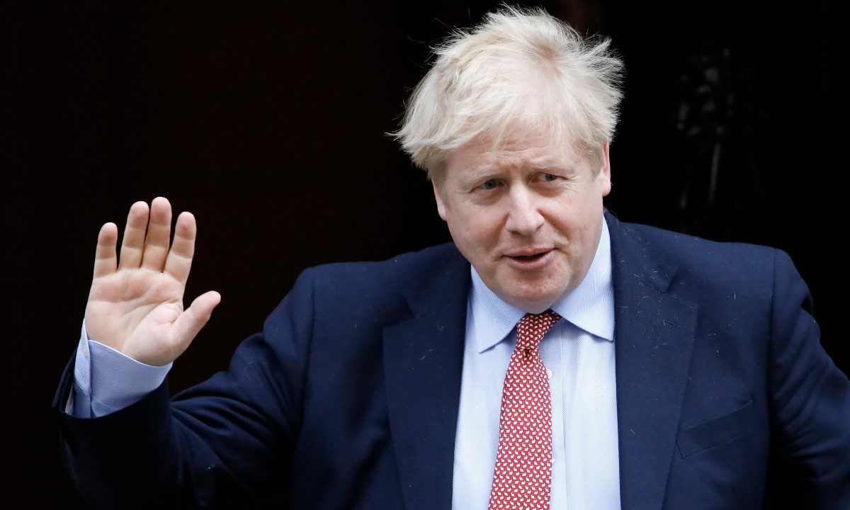 Boris Johnson deixa hospital após ser internado com coronavírus